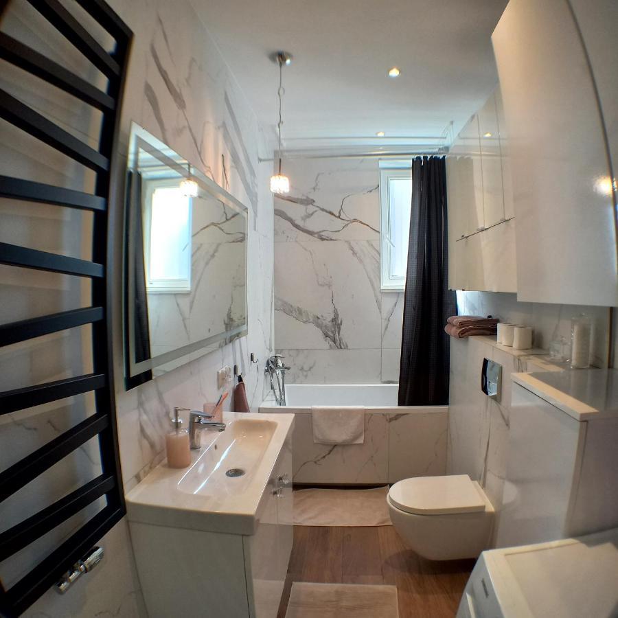 Apartament Prowansalski Z Miejscem Parkingowym Gdansk Bagian luar foto