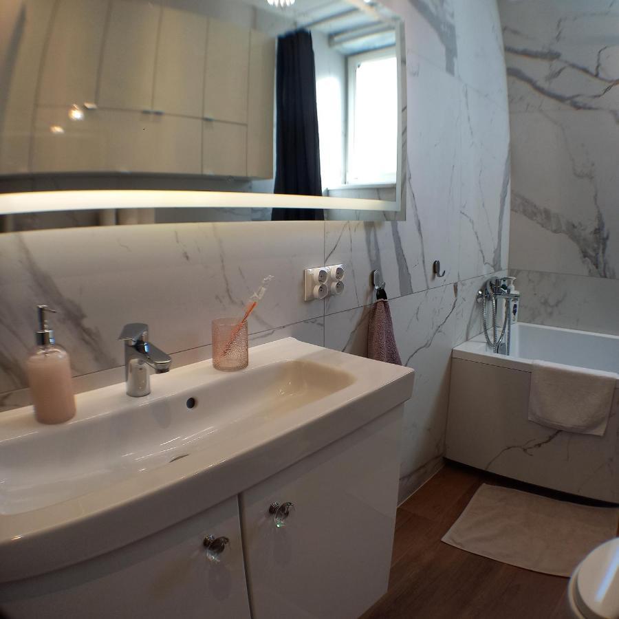Apartament Prowansalski Z Miejscem Parkingowym Gdansk Bagian luar foto